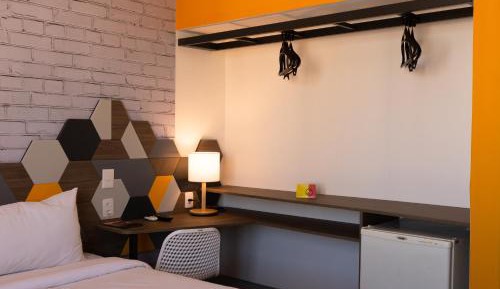 Standard Twin Room