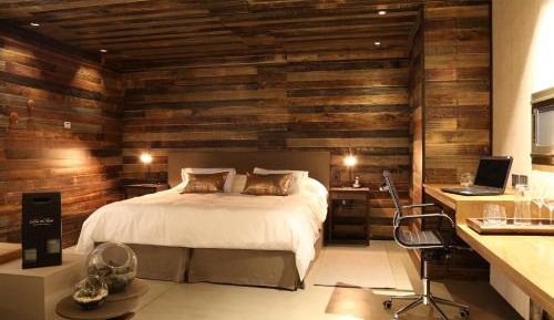 Deluxe Room with Mountain View