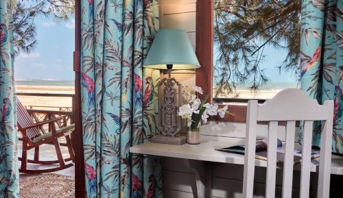 Deluxe Bungalow with Sea View