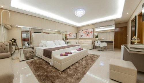 King Suite with Spa Bath
