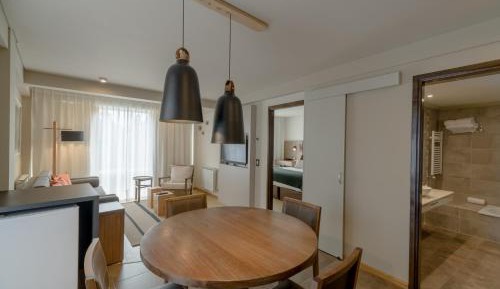 Queen Suite
