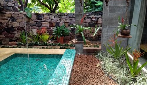 Suite with Private Pool