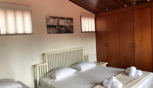 Deluxe King Suite with Balcony
