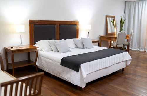Lambare Hotel | Hotel Terrazas Vista Verde