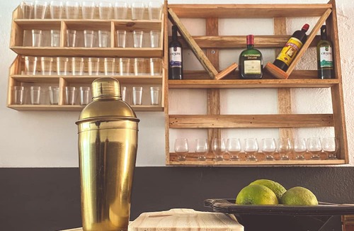 Zona Leste Hostel | L'a Good Vibe