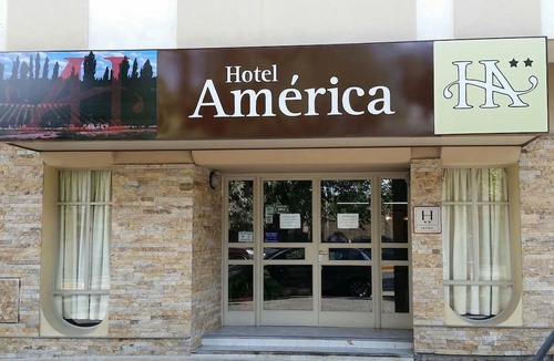 Mendoza City Center Hotel | Hotel América