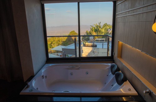 Vicosa do Ceara Hotel | Villa Real Chalés