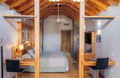 San Martin de los Andes Hotel | Le Village Hotel y Cabañas