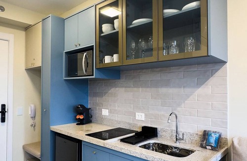 Santo Amaro House | Brooklin Studio: US Consulate & Racetrack