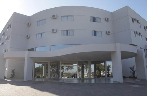 Mineiros Hotel | Sweet Mornings, Crisp Nights | Deluxe Room w/Free Breakfast