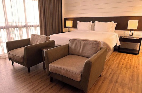 Setor Hoteleiro Norte Hotel | Modern Comfort | Luxury Twin Room | 1.2 mi to Brasília TV Tower