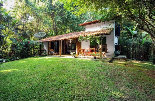 Barra do Sahy House | House in Native Architecture Style - Barra do Sahy