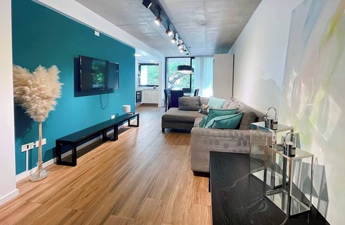 Villa del Parque Apartment | Urban Retreat Elegant Modern Apartment with Balcony in Villa del Parque