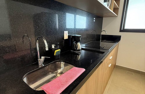 Ponta da Praia Apartment | Cozy apartment in Santos 1, pet friendly.