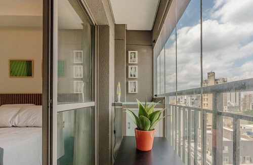 Vila Buarque Apartment | THK - Building With Pool in the Republica Neighborhood in SP
