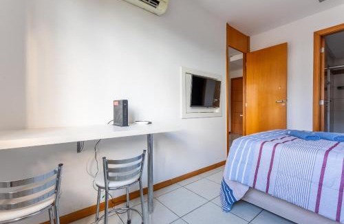 Smin Apartment | Life Resorts L 306 - Studio Beira Lago - 6 min da Esplanada - Piscina, academia, sauna, garagem - By Hospede Fácil