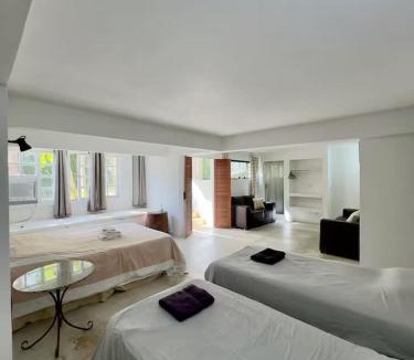 Joao Fernandes House | Pristine Villa 8 Suites in João Fernandes- Búzios