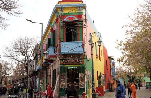 La Boca Apartment | La Bombonera caminito