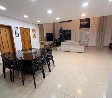 Paranapanema Villa | Mansão com estrutura para festas e banquetes