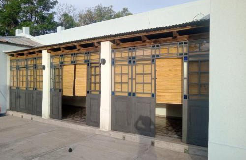 San Francisco del Monte de Oro House | al otro lado del río
