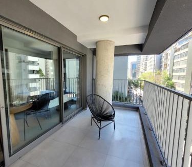 Jardim Paulista Apartment | Apto 806 Alameda Jáu, 20 · Studio Jardins + Paulista - Piscina com vista 19°