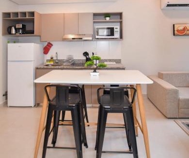 Fernando De La Mora Apartment | Cozy One-Bedroom with Desk Pool and Terrace
