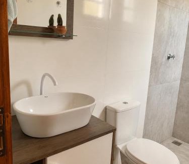 Alexania House | Chalé com Jacuzzi Vista do Lago