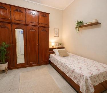 Caninde House | Hospedagem Casa Completa Ótima localização Centro Canindé