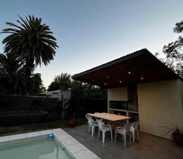 Funes House | Casa con pileta Funes