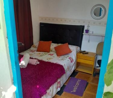 Almirante Brown Apartment | Alojamiento Piecita bajo el Ciruelo