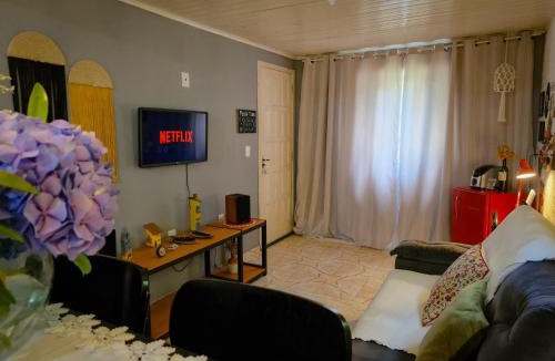 Santa Teresa House | Refúgio Privativo e Acolhedor com Jardim e Fogo de Chão