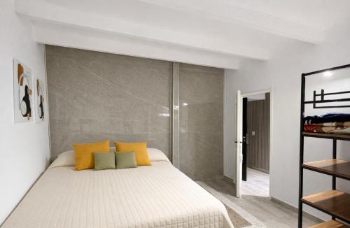 Florida Apartment | Hermoso y Calido departamento en Vicente Lopez ubicacion inmejorable , 100 metros del tren , cerca de River, tecnopolis , a pasos tenes todo