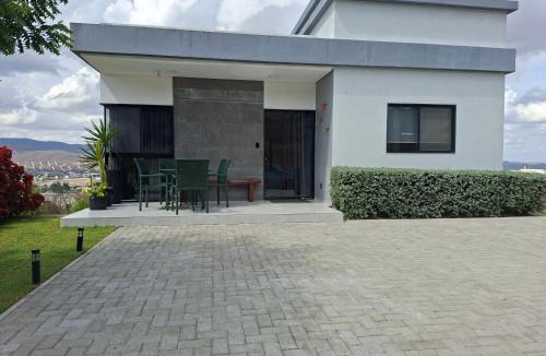 Bezerros House | Casa Vista Bela em Bezerros 4 qts com ar 10 pessoas