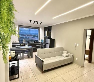 Sao Joao da Boa Vista Apartment | Stúdio Moderno com Garagem