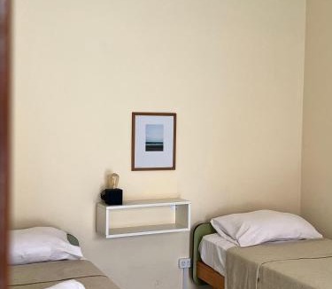 Necochea Hotel | Lo de Sarita Hostería