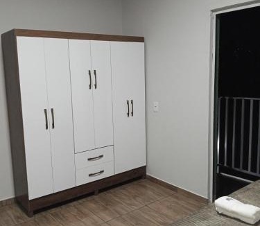 Irati Apartment | Pousada São Francisco - Irati PR - R Julio Silveira, 02