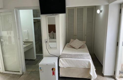 Balneario Praia do Pernambuco Hotel | Pousada Pé na Areia Guarujá