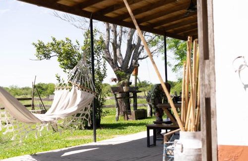 Colonia Libertad House | Yellow Cardinal Lodge