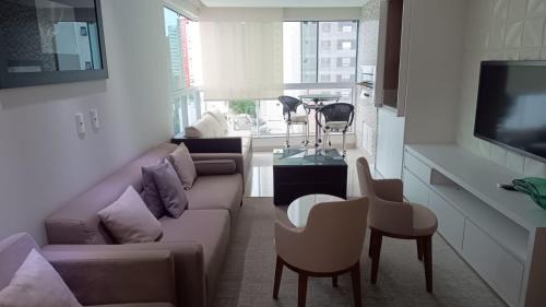 Pioneiros Apartment | Aprts in a condomin. 350m fr/the Balneário Camboriú Ferris Wheel - IORs