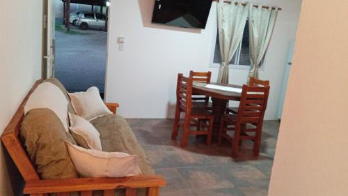 Carpinteria Ski Chalet | Don Andrés y doña cuca
