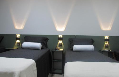 Santa Ifigenia Hotel | "Hotel Paramount" Próximo a 25 Março, Brás, Bom Retiro, Exporcenter Norte e Distrito do Anhembi, Perto Metro Republica e Luz ' TEMOS ESTACIONAMENTO NO HOTEL"