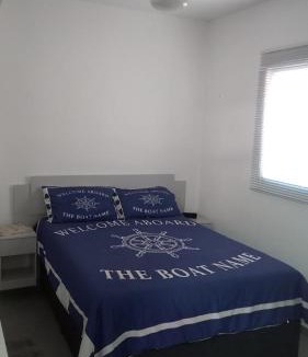 Indaia Apartment | Apartamento com Suíte em Bertioga Indaiá 150 metros da Praia