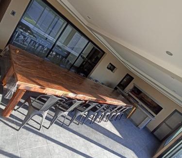 Villa Ramallo Apartment | ვႷჿʇⴝꞁƂϨȢʇ Casa- Quinta con Quincho y pileta, Equipada Completa, con Cochera Doble, 3Habit 2baños, para 7 Personas, Alquiler Temporal Ramallo- San Nicolás, WHATSAP AL ვႷჿʇⴝꞁƂϨȢʇ, CONSULTAR EL PRECIO REAL PARA RESERVAR EN PRIVADO