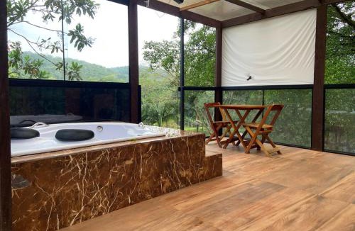 Juquia Ski Chalet | Chalé com banheira, em sítio dentro da mata atlântica