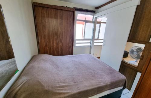 Sudoeste e Octogonal Apartment | Mont Serrat Studio