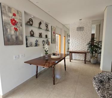 Zona Norte House | Casa no pé da Serra da Cantareira