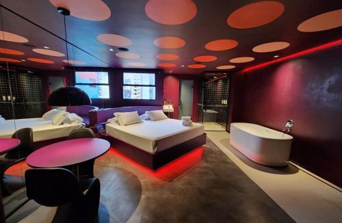 Republica Hotel | Andar de Cima Suítes