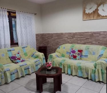 Parque Oasis Bed & Breakfast | Maranata Casa