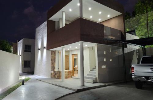 San Juan Apartment | Departamento Temporal- Excelente ubicación