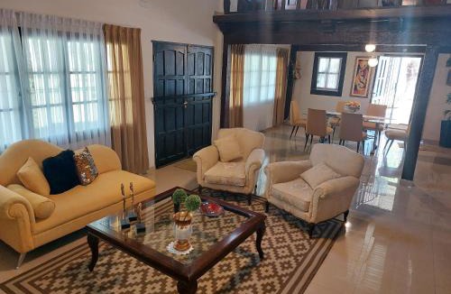 Salta House | Chalet a 10 minutos del aeropuerto.
